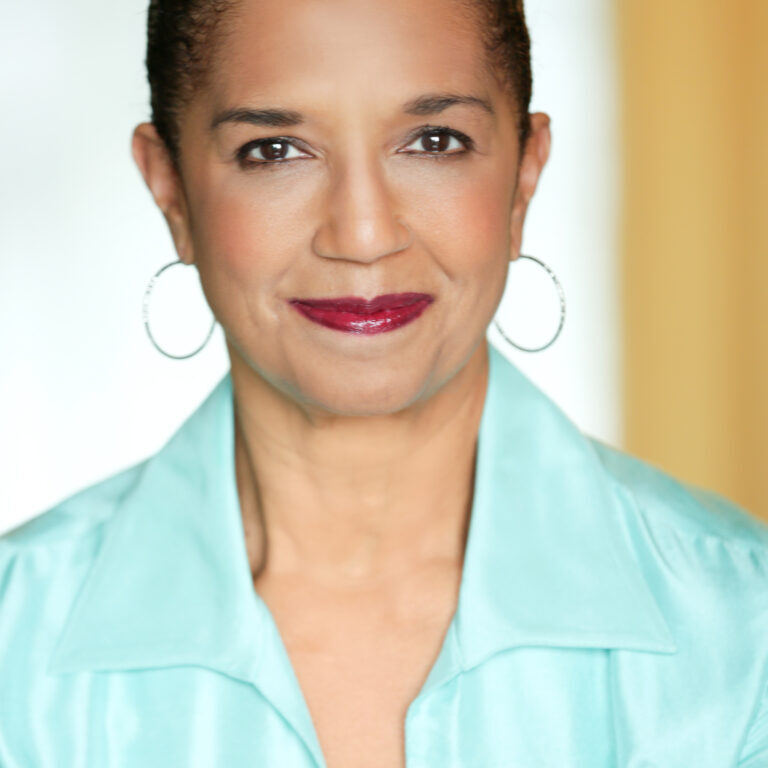 Debi Tinsley Headshot